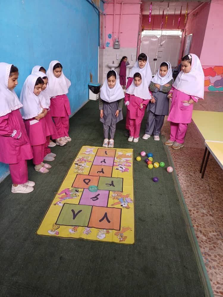 دبستان وپیش دبستانی غیردولتی دخترانه مه رویان