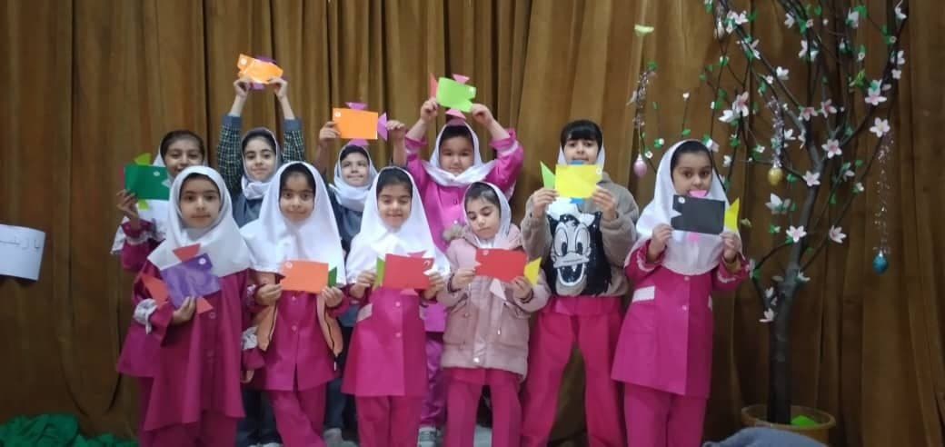 دبستان وپیش دبستانی غیردولتی دخترانه مه رویان